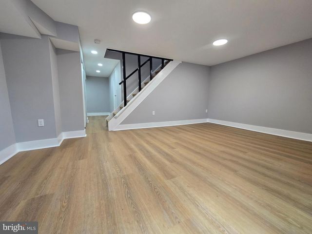 1327 KINGS PL, Philadelphia, PA 19122