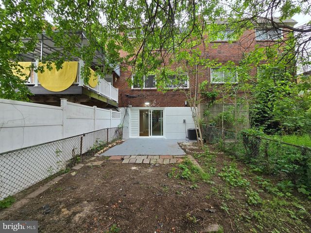 1327 KINGS PL, Philadelphia, PA 19122
