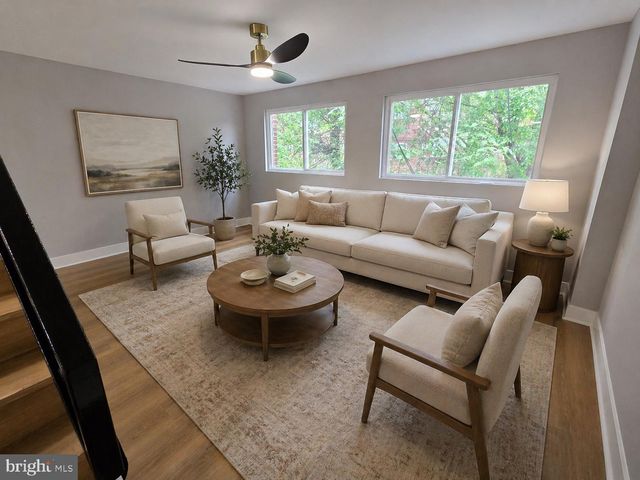 1327 KINGS PL, Philadelphia, PA 19122