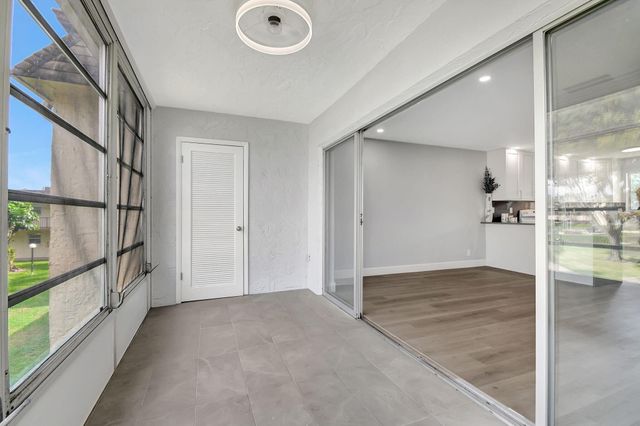 702 Lori Drive 194, Palm Springs, FL 33461