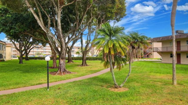 702 Lori Drive 194, Palm Springs, FL 33461