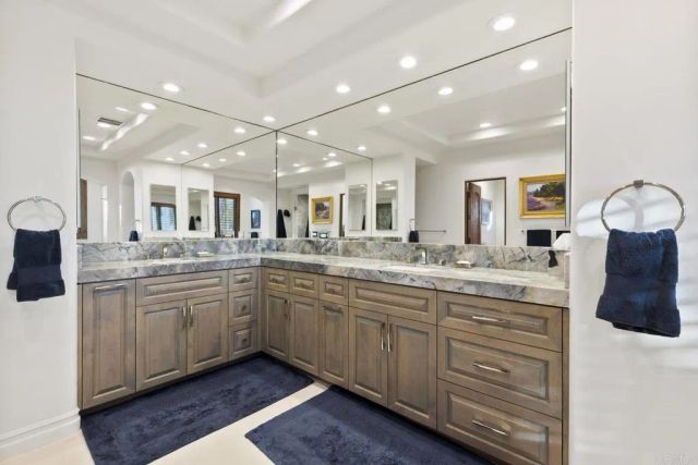 3226 Violet, Encinitas, CA 92024