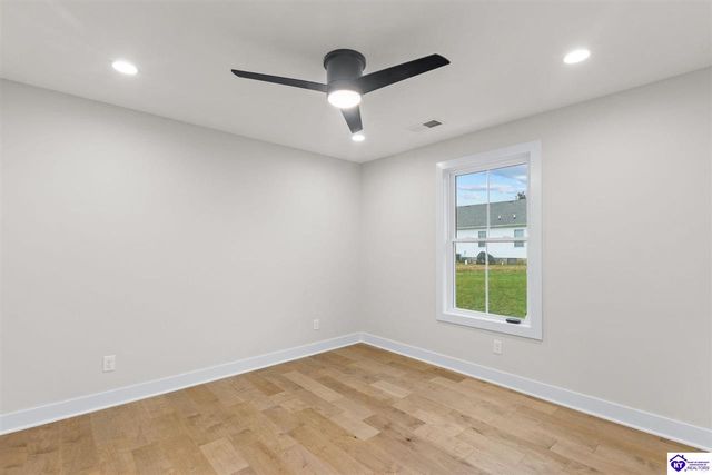 116 Brookhaven Drive, Vine Grove, KY 40175