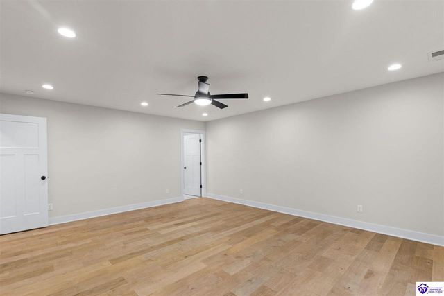 116 Brookhaven Drive, Vine Grove, KY 40175