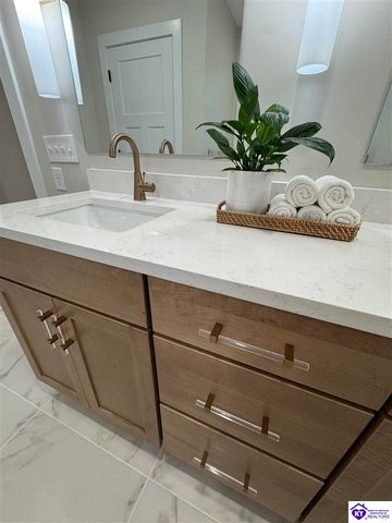 116 Brookhaven Drive, Vine Grove, KY 40175