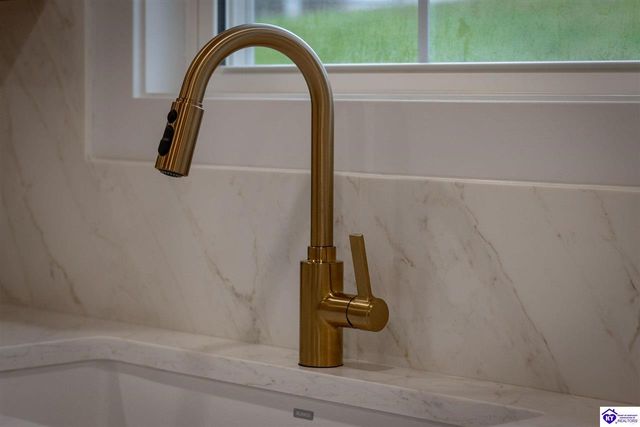 116 Brookhaven Drive, Vine Grove, KY 40175