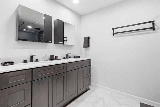 425 Jefferson Circle NE, Sandy Springs, GA 30328