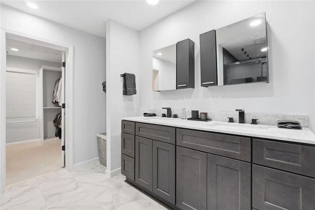 425 Jefferson Circle NE, Sandy Springs, GA 30328