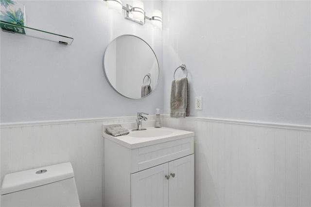 425 Jefferson Circle NE, Sandy Springs, GA 30328