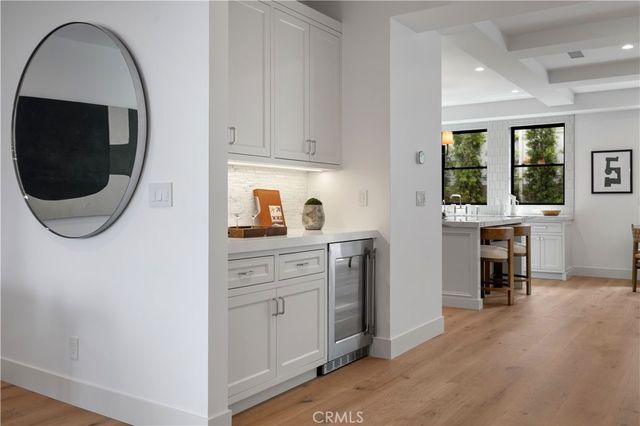 1212 Magnolia Avenue, Manhattan Beach, CA 90266