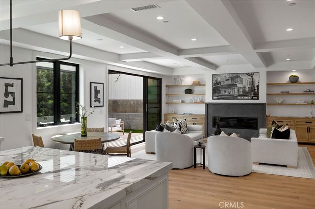 1212 Magnolia Avenue, Manhattan Beach, CA 90266