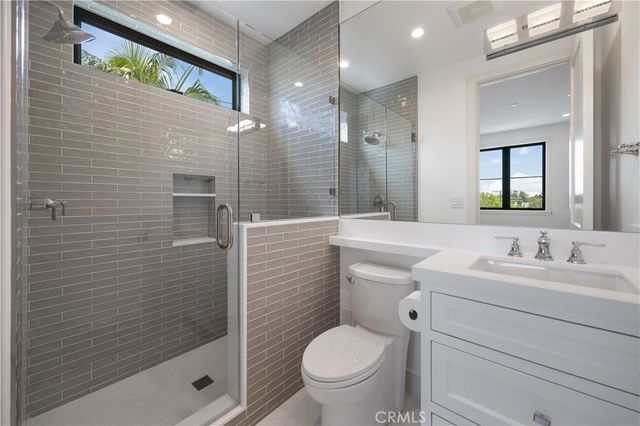 1212 Magnolia Avenue, Manhattan Beach, CA 90266