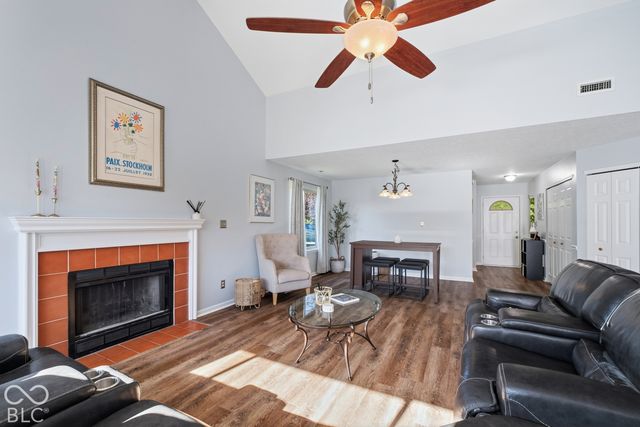 7867 Beanblossom Circle, Indianapolis, IN 46256