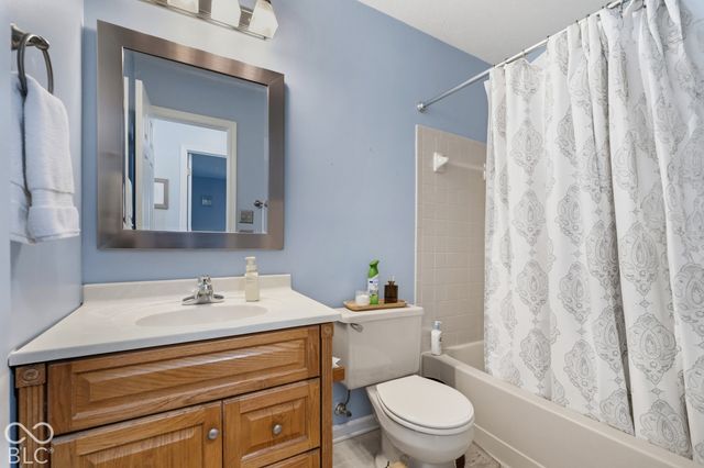7867 Beanblossom Circle, Indianapolis, IN 46256