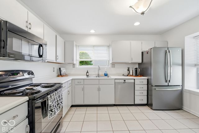 7867 Beanblossom Circle, Indianapolis, IN 46256