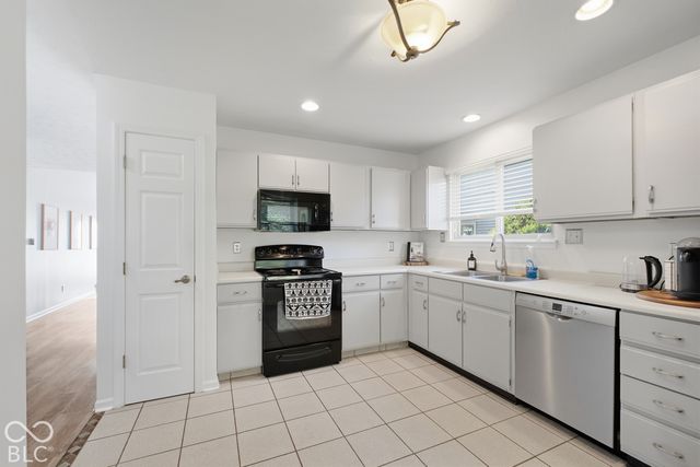 7867 Beanblossom Circle, Indianapolis, IN 46256