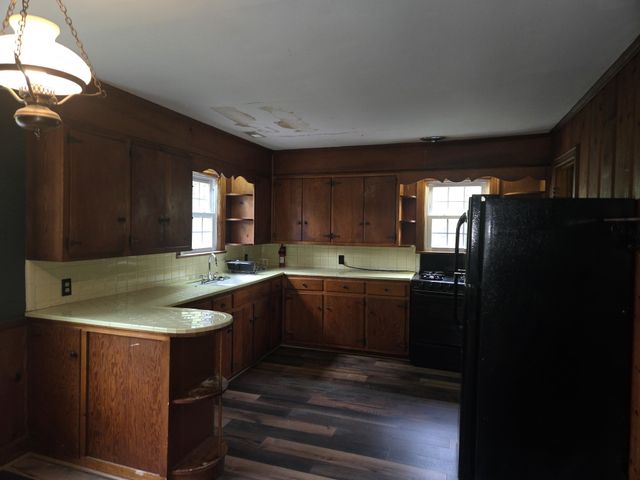 2034 Lake Rd, Greenbrier, TN 37073