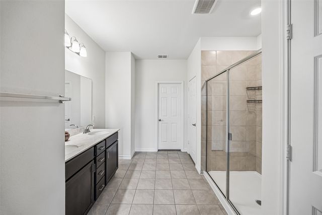 944 Adair Drive, Aubrey, TX 76227