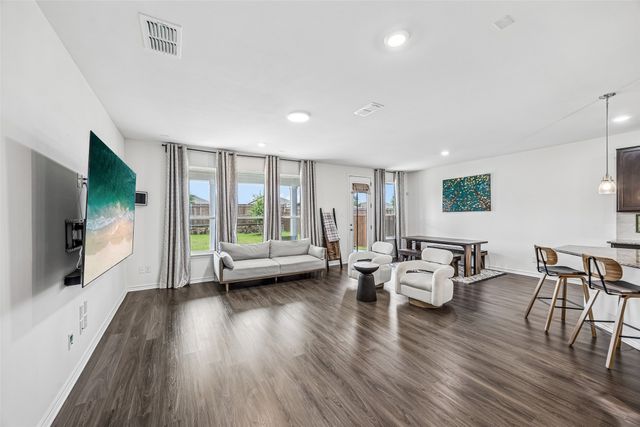 944 Adair Drive, Aubrey, TX 76227