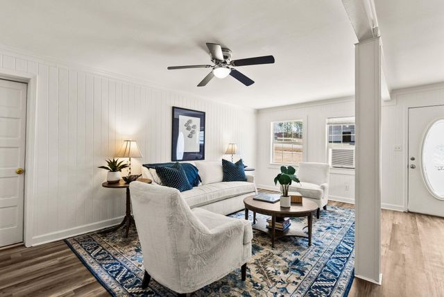 409 South Third Street, Benton, AR 72015