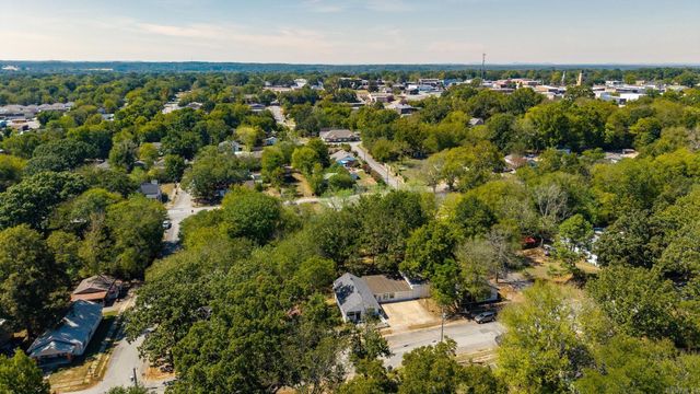 409 South Third Street, Benton, AR 72015