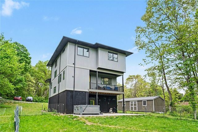 111 Church Lane, Chippewa Twp, PA 15010