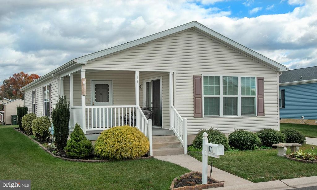 17 LYDIAN DRIVE, Williamstown, NJ 08094