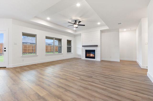 217 Saddletree Drive, Nevada, TX 75173