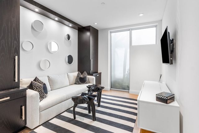 130 Macfarlane Drive, Delray Beach, FL 33483