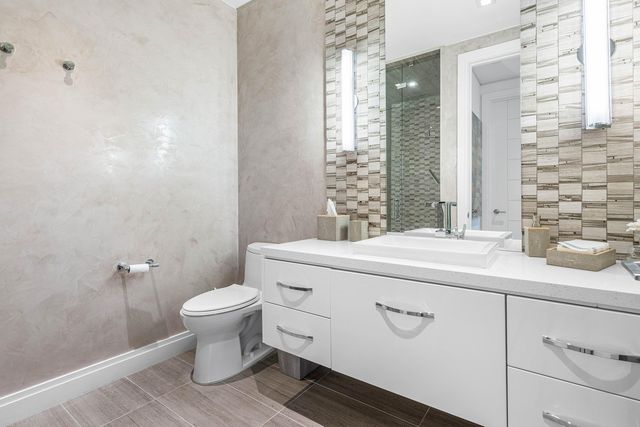 130 Macfarlane Drive, Delray Beach, FL 33483