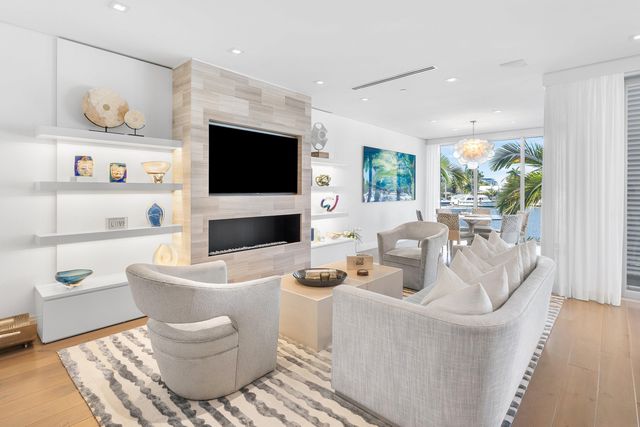 130 Macfarlane Drive, Delray Beach, FL 33483