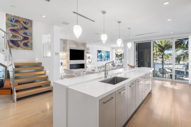 130 Macfarlane Drive, Delray Beach, FL 33483