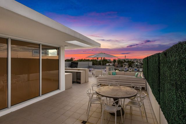 130 Macfarlane Drive, Delray Beach, FL 33483