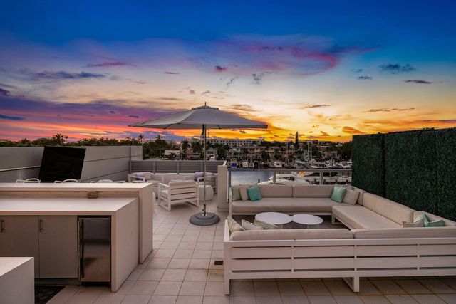 130 Macfarlane Drive, Delray Beach, FL 33483