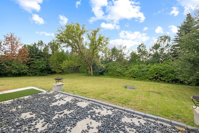 2705 Westwood Circle, Carpentersville, IL 60110