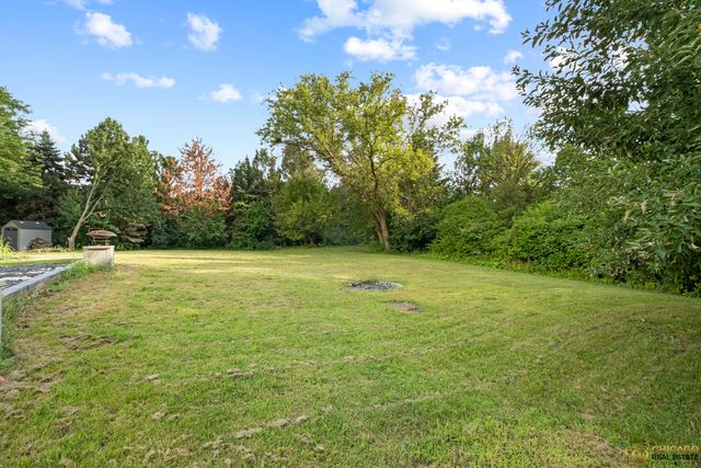 2705 Westwood Circle, Carpentersville, IL 60110