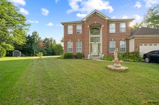 2705 Westwood Circle, Carpentersville, IL 60110