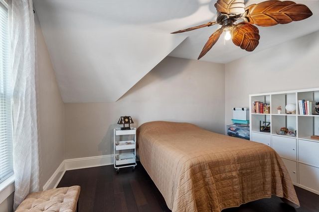 104 Woodward Ave, Lowell, MA 01854