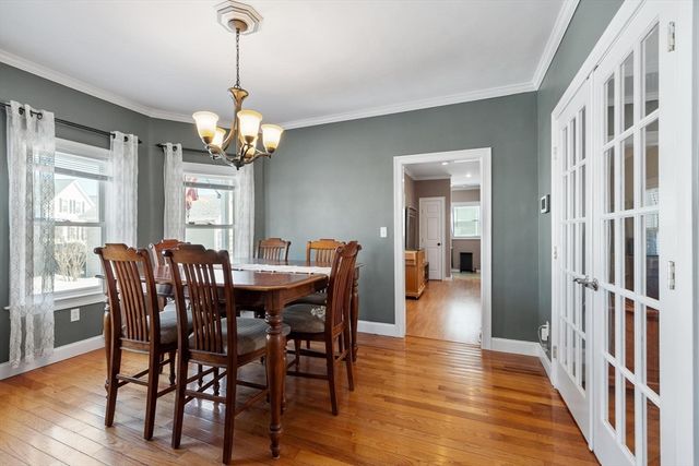 104 Woodward Ave, Lowell, MA 01854
