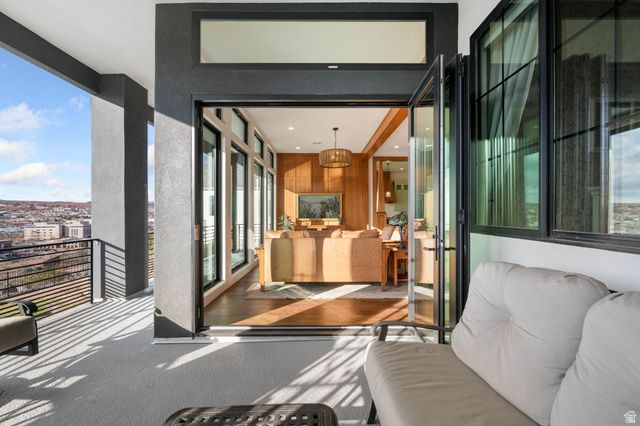 998 S WILLOW BREEZE LN, St. George, UT 84790