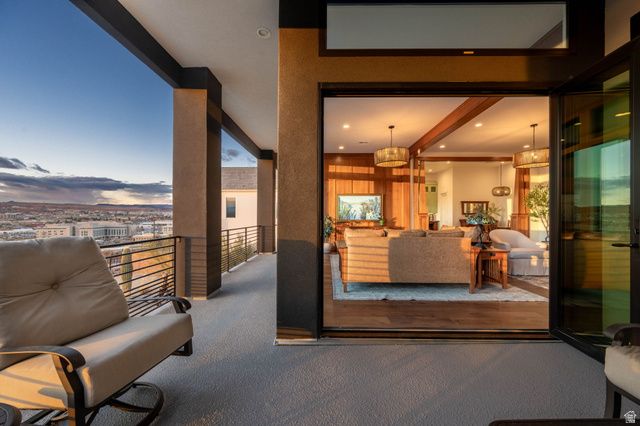 998 S WILLOW BREEZE LN, St. George, UT 84790