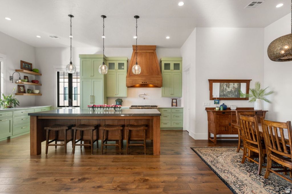 Image 16 of property listing at 998 S WILLOW BREEZE LN, St. George, UT 84790