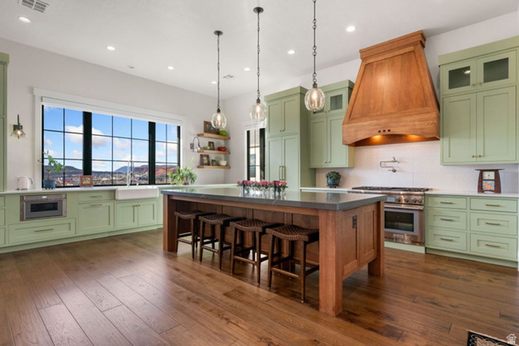Image 18 of property listing at 998 S WILLOW BREEZE LN, St. George, UT 84790