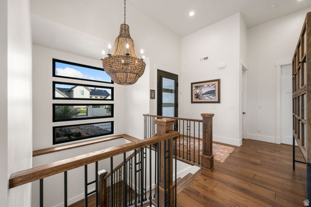 Image 30 of property listing at 998 S WILLOW BREEZE LN, St. George, UT 84790
