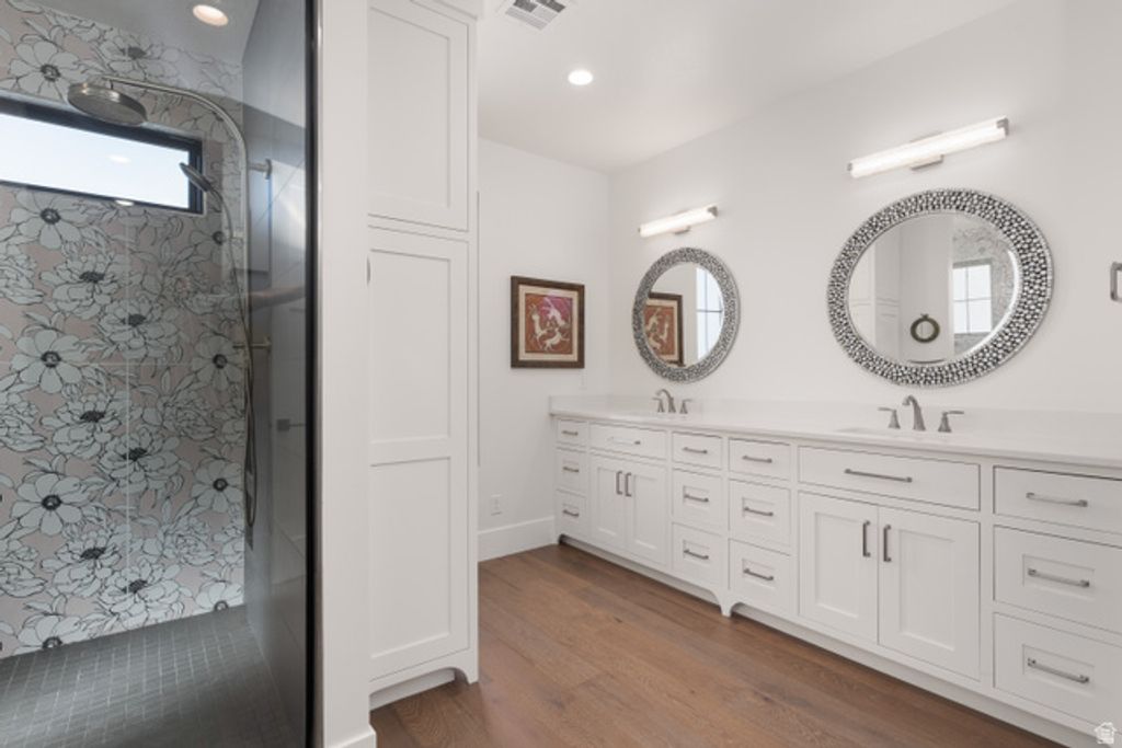 Image 37 of property listing at 998 S WILLOW BREEZE LN, St. George, UT 84790