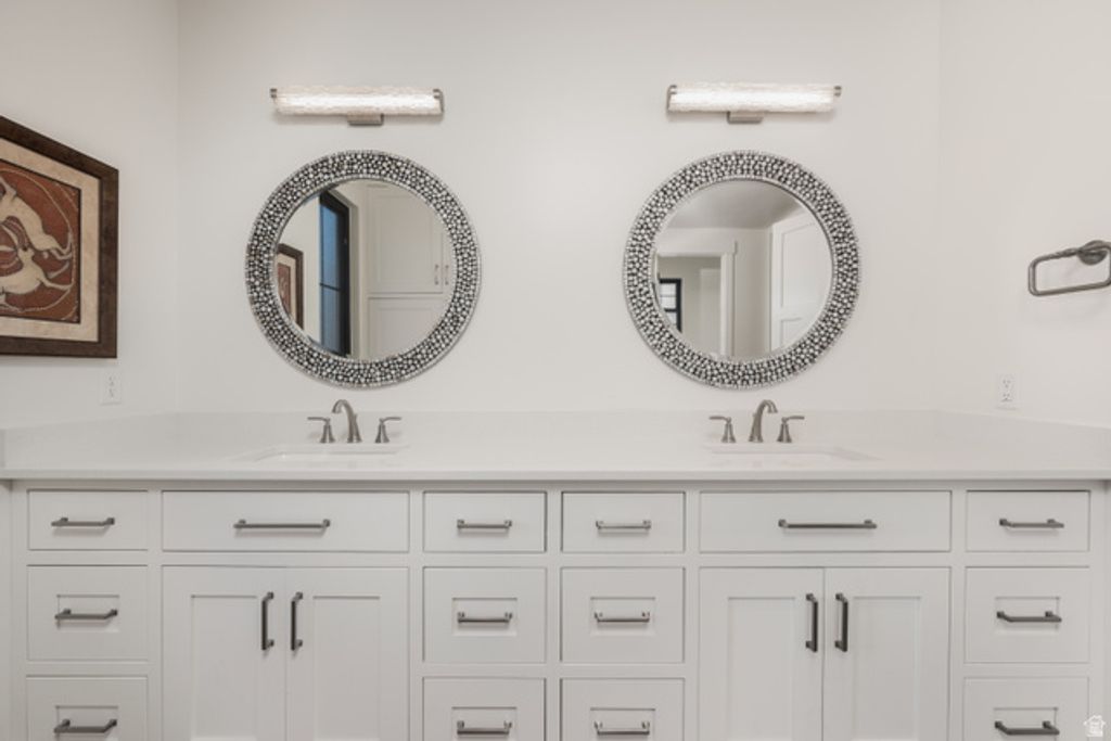 Image 40 of property listing at 998 S WILLOW BREEZE LN, St. George, UT 84790