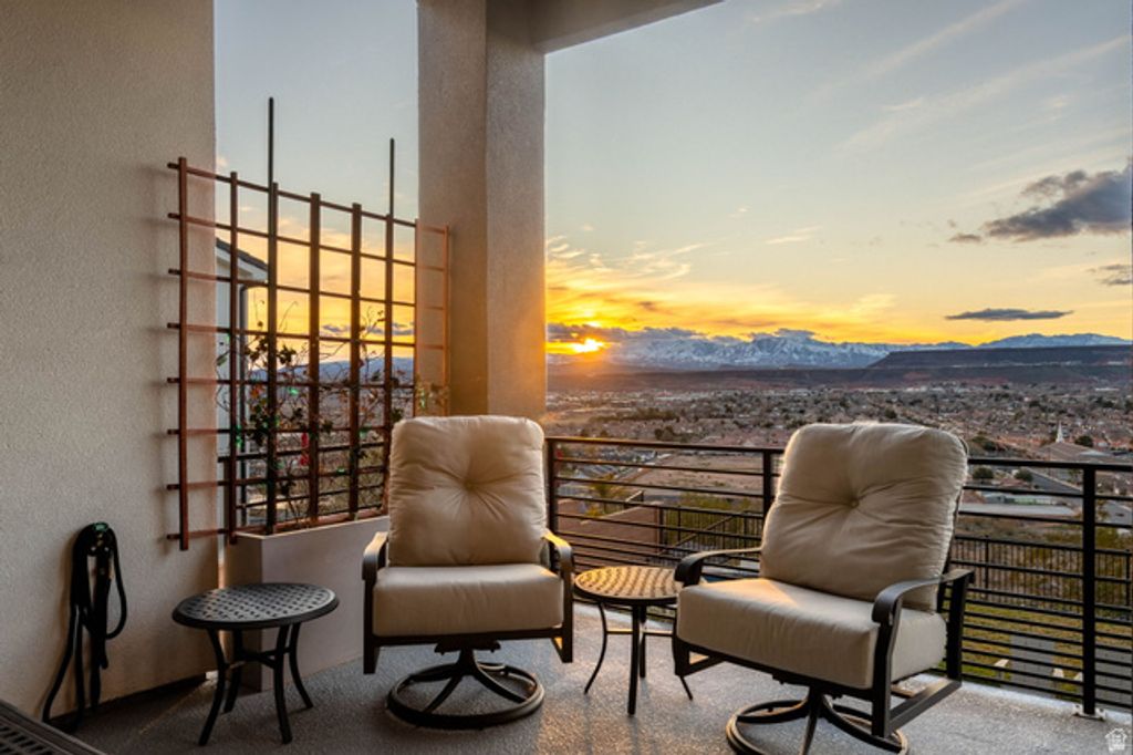 Image 71 of property listing at 998 S WILLOW BREEZE LN, St. George, UT 84790