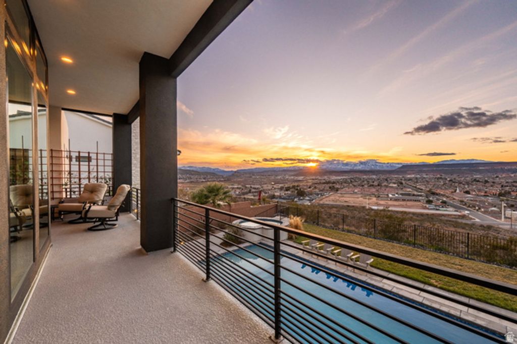 Image 73 of property listing at 998 S WILLOW BREEZE LN, St. George, UT 84790