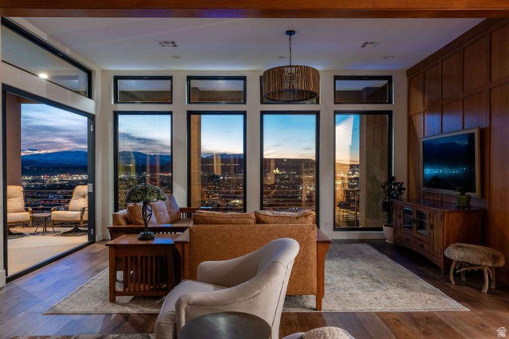 Image 77 of property listing at 998 S WILLOW BREEZE LN, St. George, UT 84790