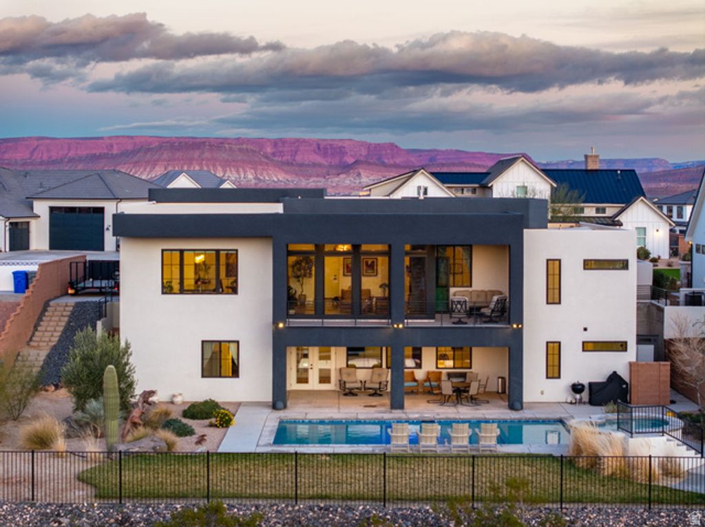 Image 80 of property listing at 998 S WILLOW BREEZE LN, St. George, UT 84790